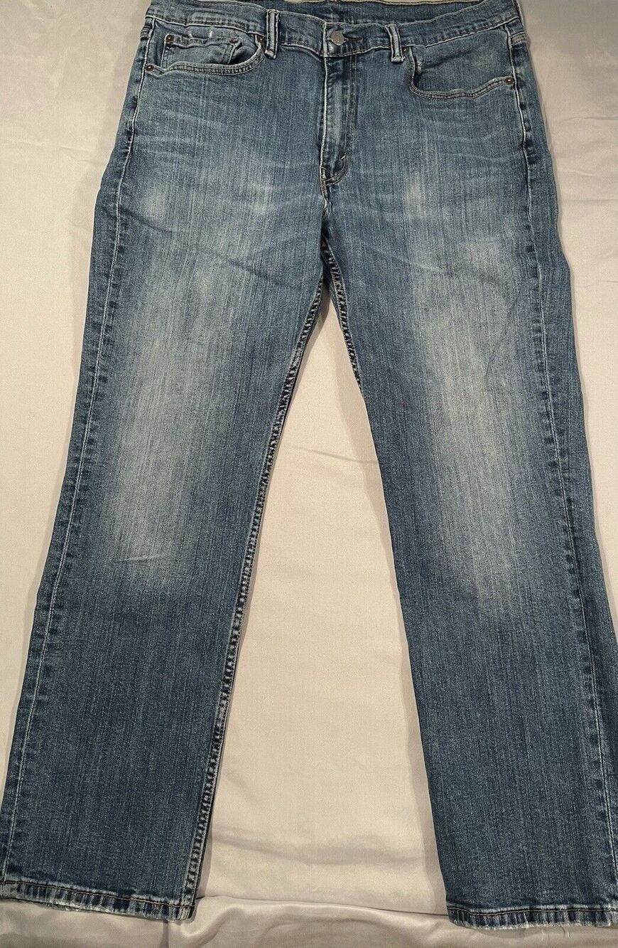 Levi’s Jeans Men Size 35”x28.5” Blue Denim Pants